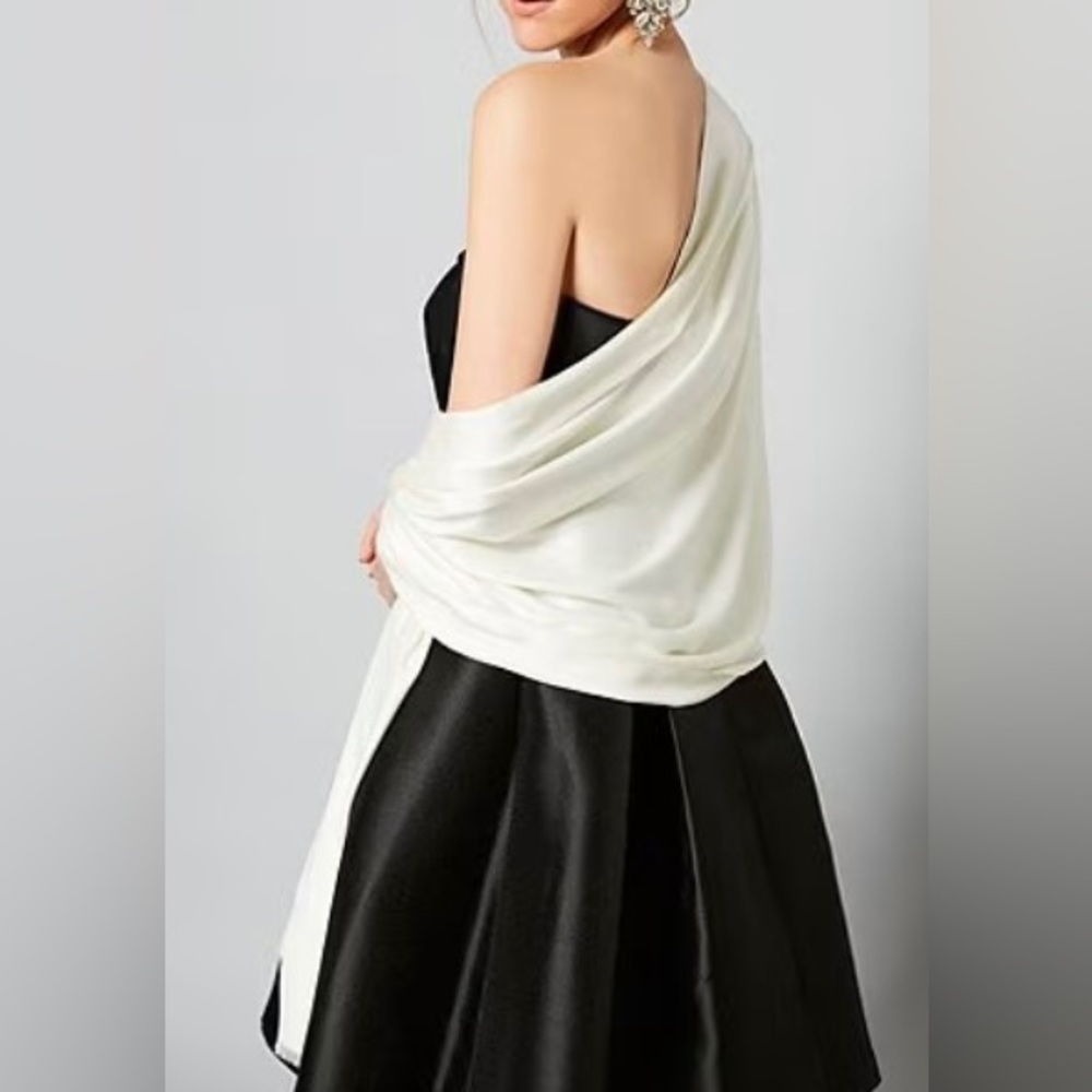 Vince Camuto Ivory Frayed Satin Wrap/Scarf